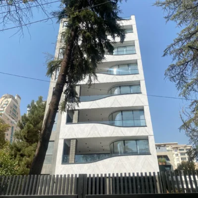مطب 300 متری لوکس، 4 پارکینگ، جهان کودک - تصویر 1